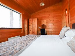 Cedar Lodge