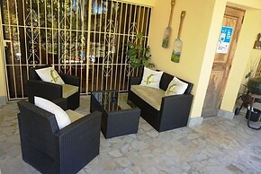 2 Bedroom 'Bird Watching Vacation' Villa