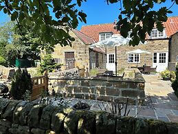 Smugglers Rock Cottages