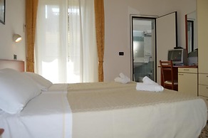 Hotel Dear