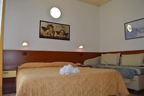 Hotel Dear