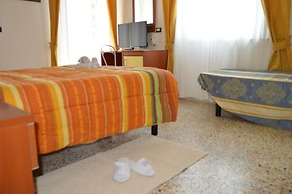 Hotel Dear