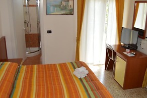 Hotel Dear