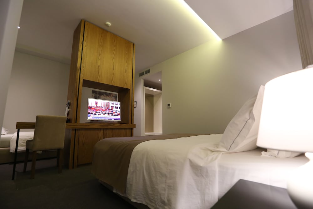 Delta Hotel