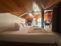 Mavilla Hotel
