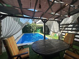 Mavilla Hotel