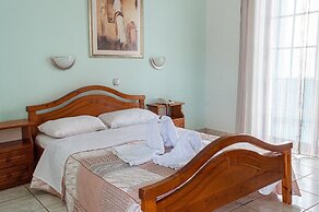 Mistral Apartments Aegina