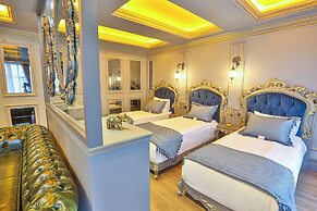 Real King Suite Hotel