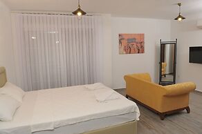 Brothers Cesme Hotel