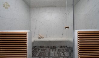 Edmond Luxury Hotel & Spa