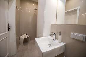 PAULOVE Apartments