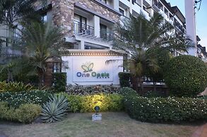 1 Bedroom Deluxe Condo at Apartelle D' Oasis