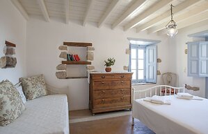 Theologos Houses