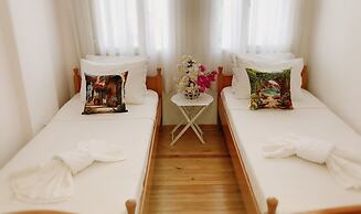Beyaz ev Hotel