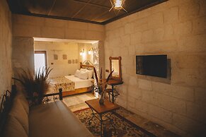 Cavusin Cave House