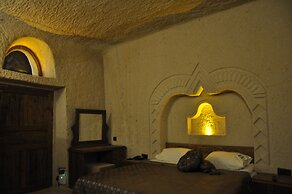 Cavusin Cave House