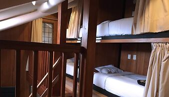 Nao Victoria Hostel