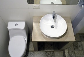 Nao Victoria Hostel