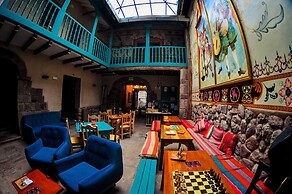 Nao Victoria Hostel