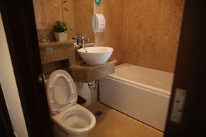 Huynh Duc 2 Hotel
