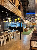 Big Paul Hostel - Adults Only