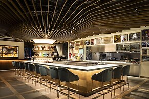 Cross Hotel Kyoto