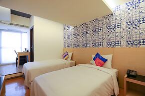 Dream 12 Hotel