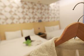Dream 12 Hotel