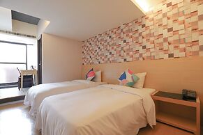 Dream 12 Hotel