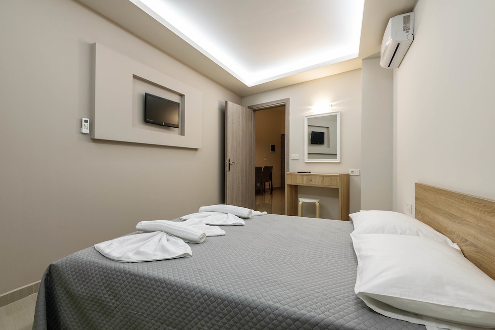 Irene Studios & Apartments