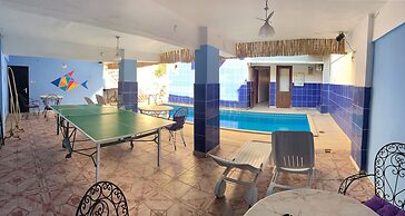 Yuksel Hotel