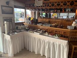 Yuksel Hotel