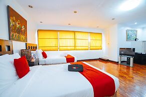 RedDoorz Premium near Greenbelt Makati