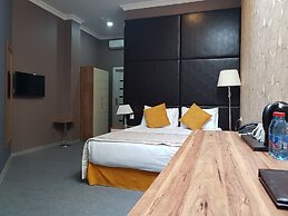 Square Inn
