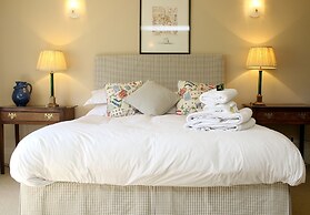 Aylworth Manor