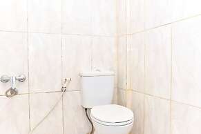 Reddoorz Plus near Makassar Town Square