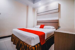 Reddoorz Plus near Makassar Town Square