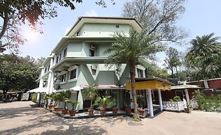 Jaffer Bhai's Brickland Hotel