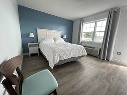 Gateway to Greenwich Suites