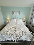 Gateway to Greenwich Suites