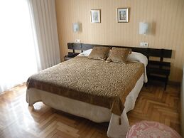 Hotel Rompeolas