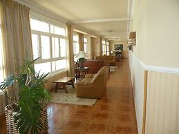 Hotel Rompeolas