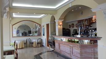 Hotel Rompeolas