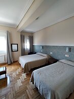 Hotel Rompeolas