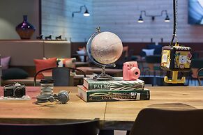 Moxy Frankfurt City Center