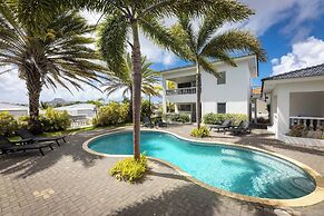 Palm Crest
