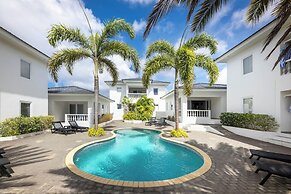 Palm Crest