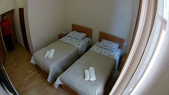 Canyon Hotel