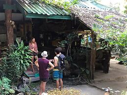 Chill Out Bar and Bungalows