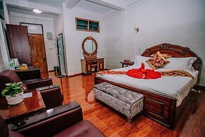 Amber Palace Hotel